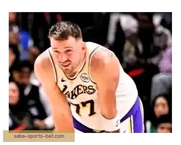 围绕肯纳德强烈证明欲与东契奇母亲受辱争议或撤销技犯引发热议大